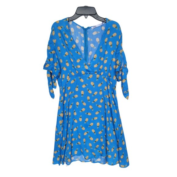 Size S Woman’s Zara Pineapple Print Mini Dress Blue Short Sleeve V Neck summer - Picture 2 of 7